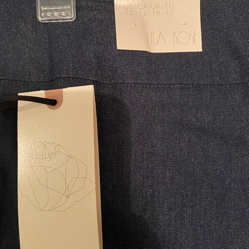 Women’s midi skirt blue stretch denim size 12